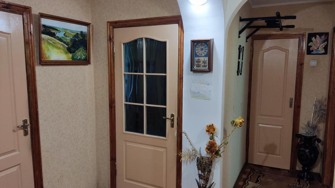 Аренда Квартиры Или Комнат В Квартире Zhmerynka Exterior foto